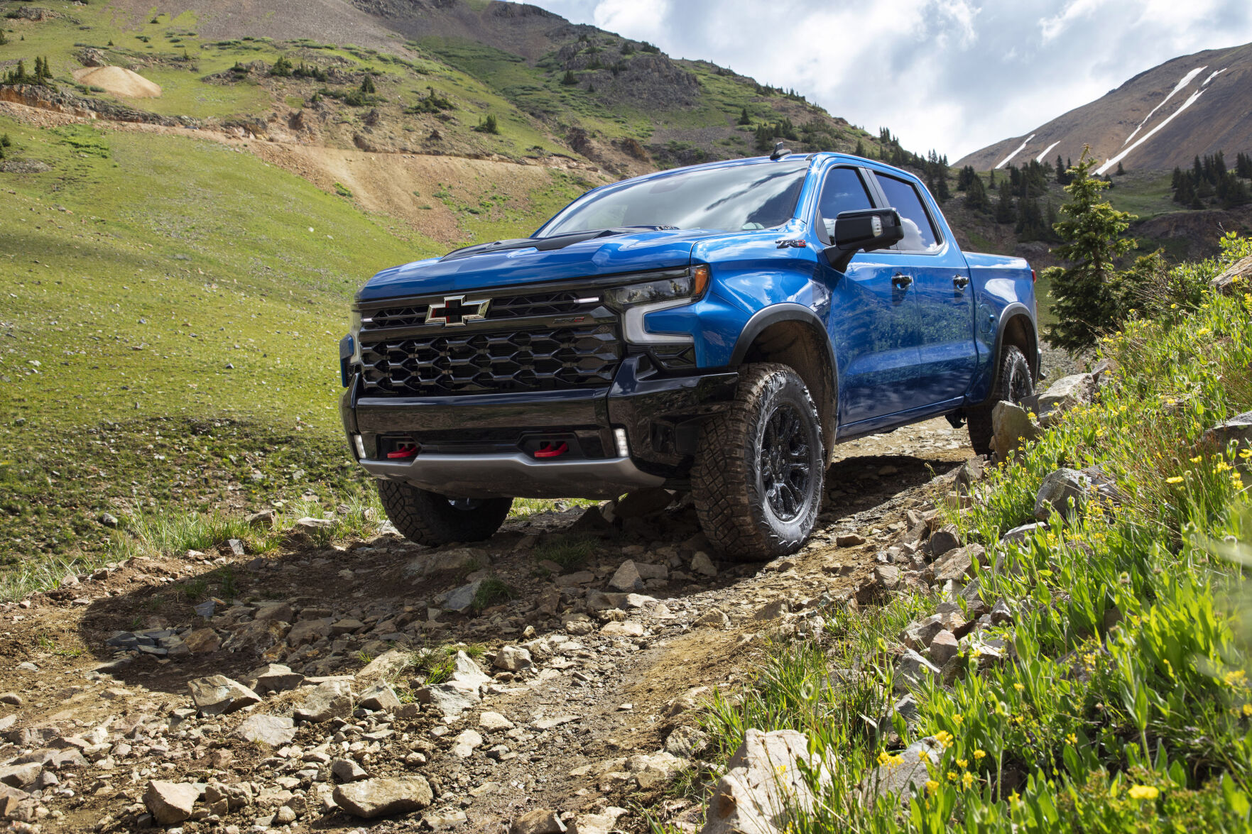 The First-Ever 2022 Chevrolet Silverado ZR2